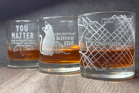 https://qualityengraved.com/cdn/shop/files/personalized-etched-glassware_550x.jpg?v=1673026956