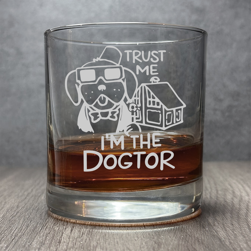 Trust Me I'm the Dogtor - Engraved Cool Dog Doctor - 11 oz Cocktail Glass